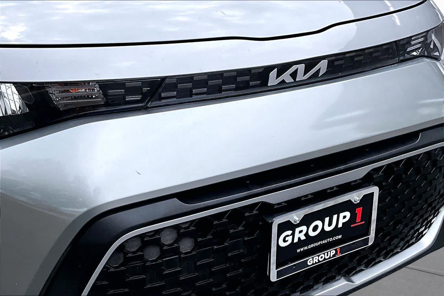 Used 2024 Kia Soul LX w/ Option Group 015 FWD image 30