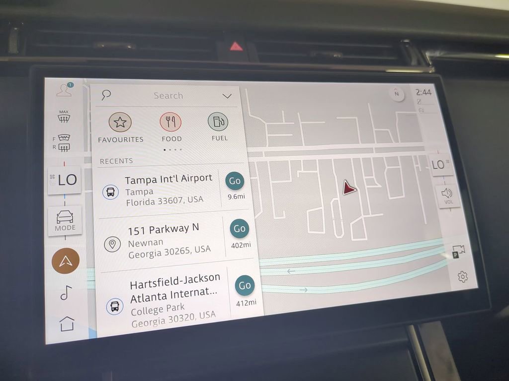 Used 2025 Land Rover Range Rover Velar Dynamic SE image 27