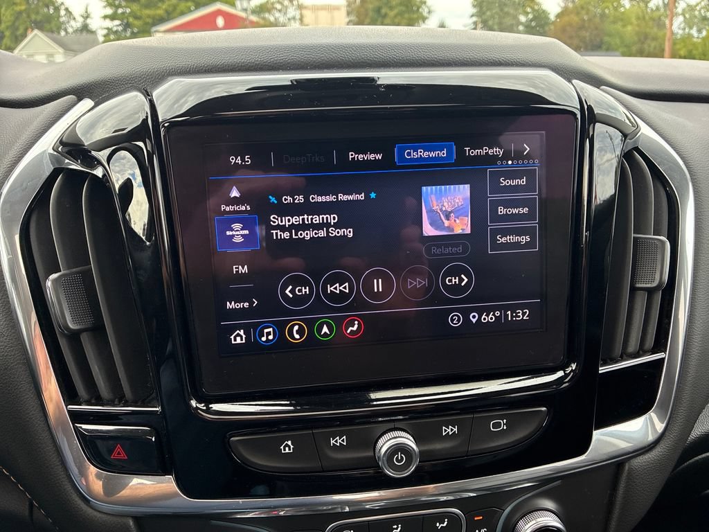 Used 2020 Chevrolet Traverse LT w/ LT Premium Package AWD/4WD image 30