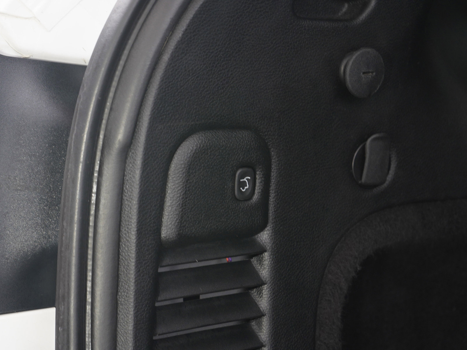 Used 2019 Jeep Grand Cherokee Limited X image 12