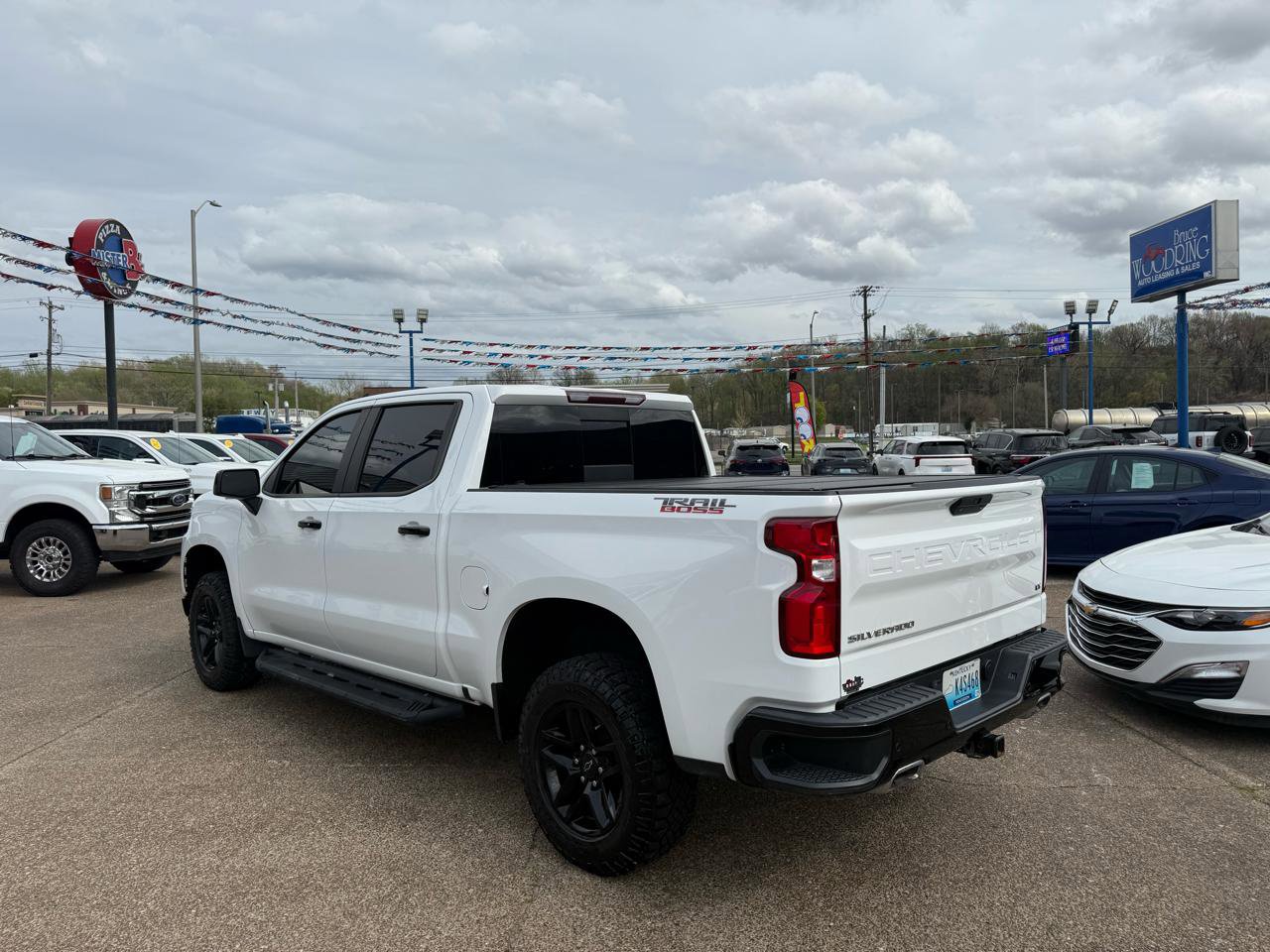 Used 2021 Chevrolet Silverado 1500 LT Trail Boss w/ Convenience Package II image 4