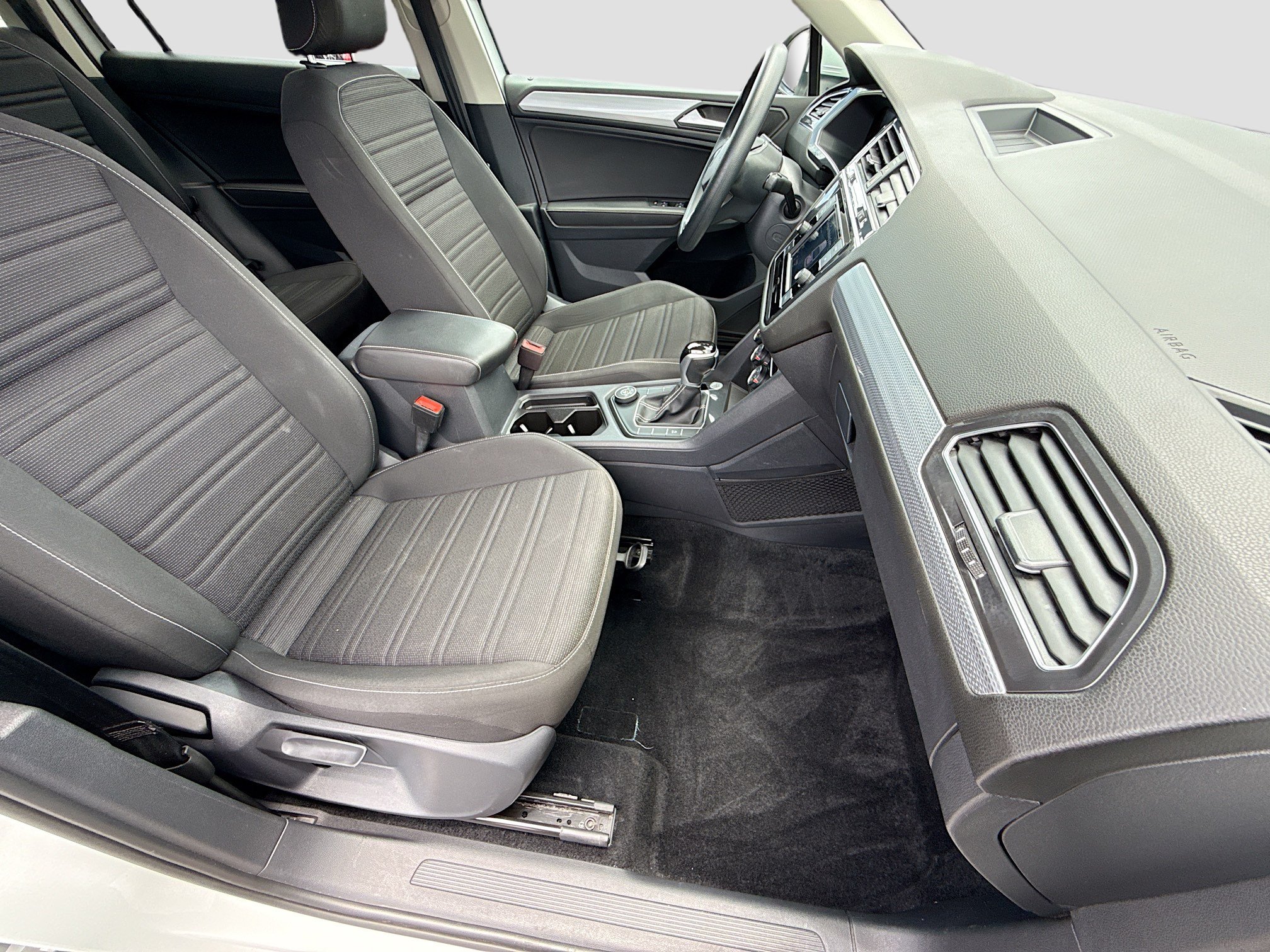 Used 2022 Volkswagen Tiguan S AWD/4WD image 14
