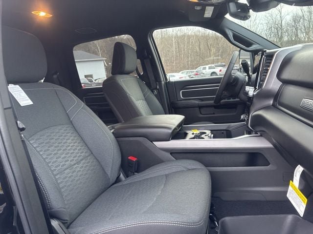 New 2026 RAM 2500 Big Horn AWD/4WD image 21