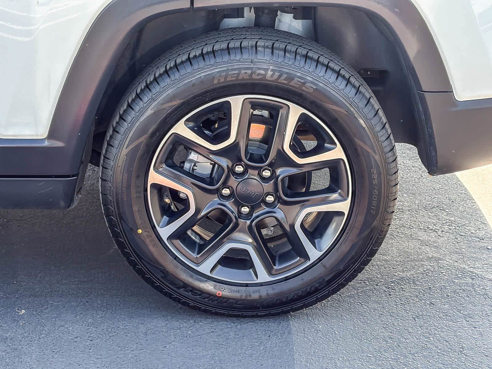 Used 2019 Jeep Compass Sport image 10