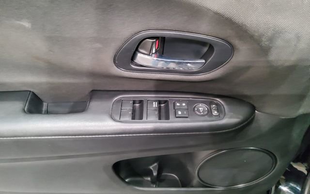 Certified 2021 Honda HR-V LX image 19