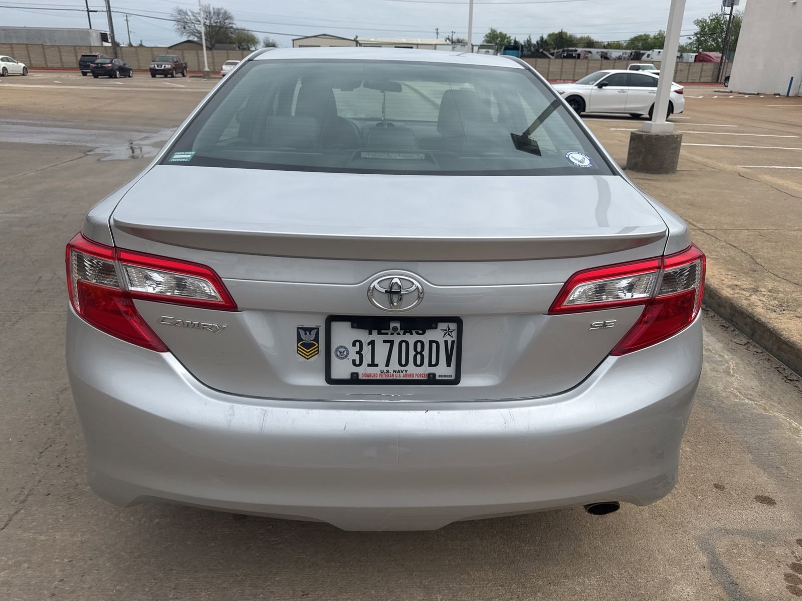 Used 2013 Toyota Camry SE image 4