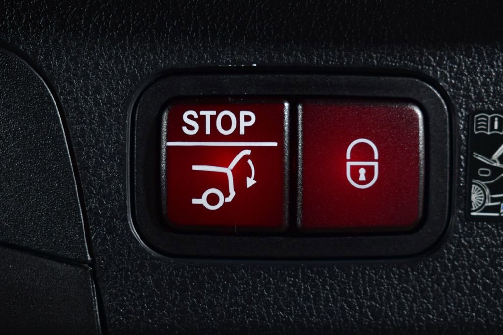 Certified 2026 Mercedes-Benz GLE 350 4MATIC image 6