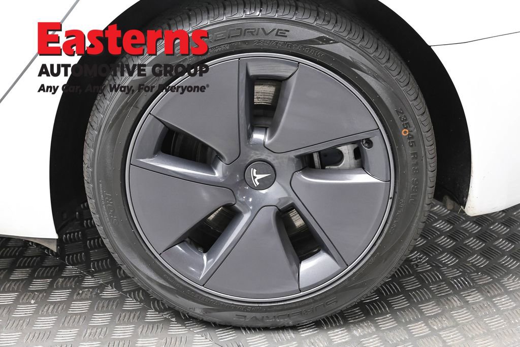 Used 2023 Tesla Model 3 Standard Range RWD image 8