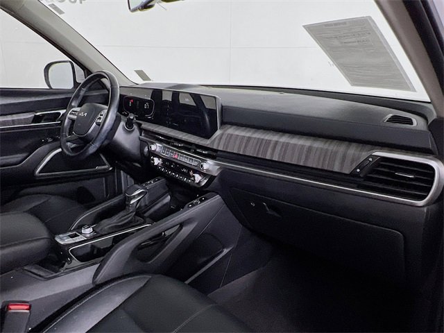 Used 2023 Kia Telluride EX w/ EX Captain's Chair Package image 42