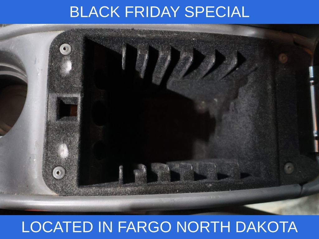 Used 2003 Pontiac Bonneville SE w/ Leather Appointment Package FWD image 24