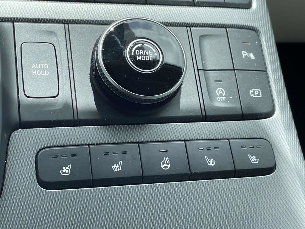 Used 2024 Hyundai Palisade Limited FWD image 25