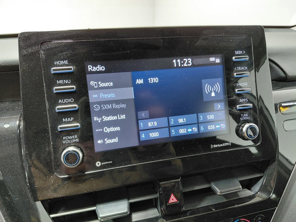 Used 2023 Toyota Camry SE image 30