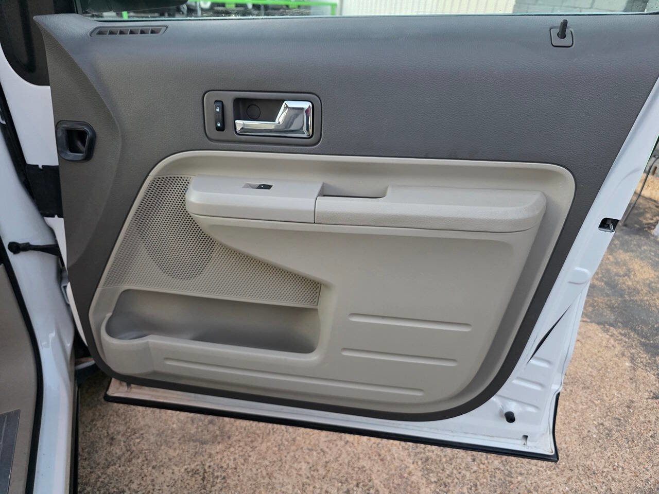 Used 2010 Ford Edge Limited image 26