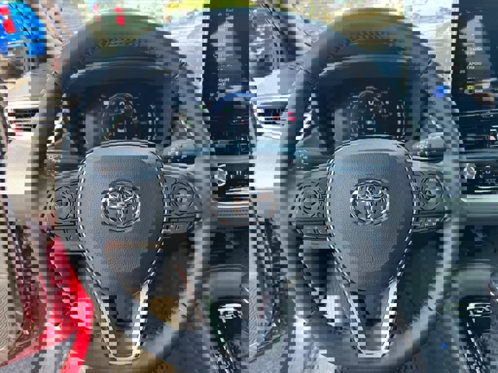 Certified 2025 Toyota Corolla SE w/ SE Premium Package AWD/4WD image 24