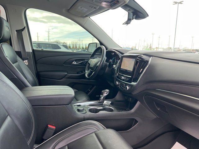 Used 2021 Chevrolet Traverse High Country image 39