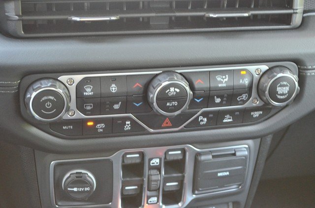 New 2025 Jeep Wrangler Unlimited Rubicon 392 image 28