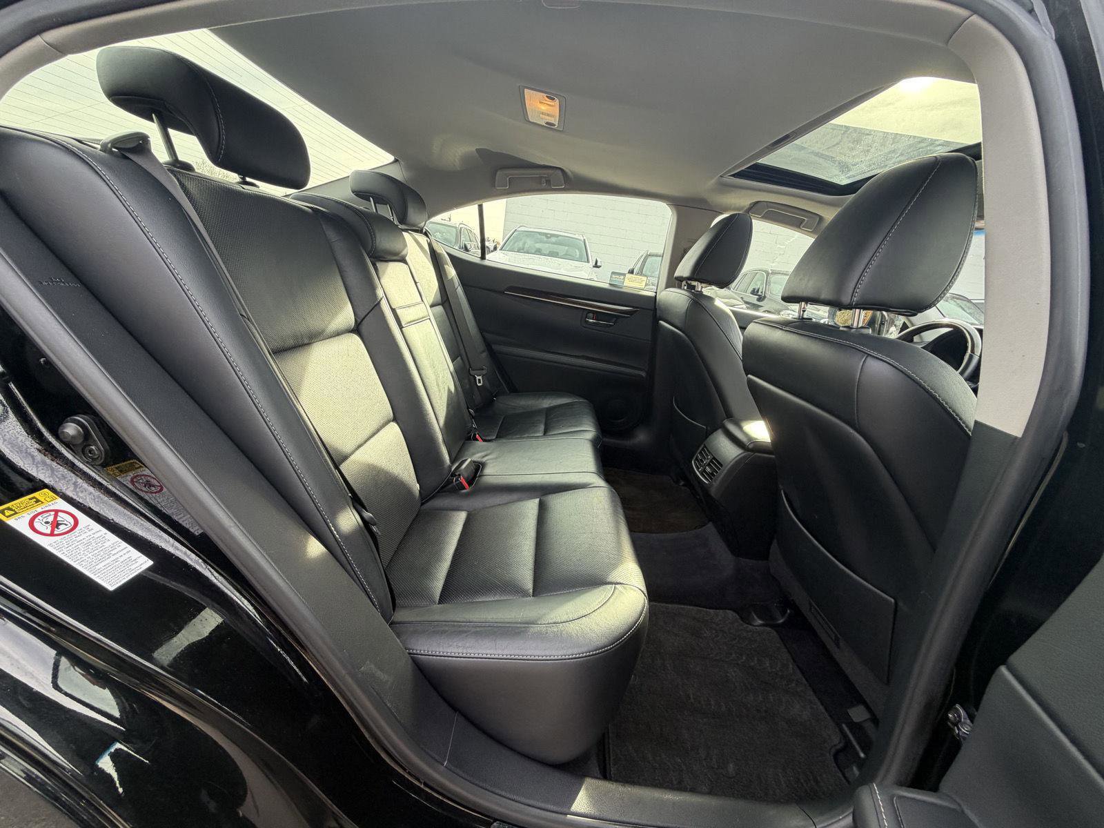 Used 2013 Lexus ES 350 image 24