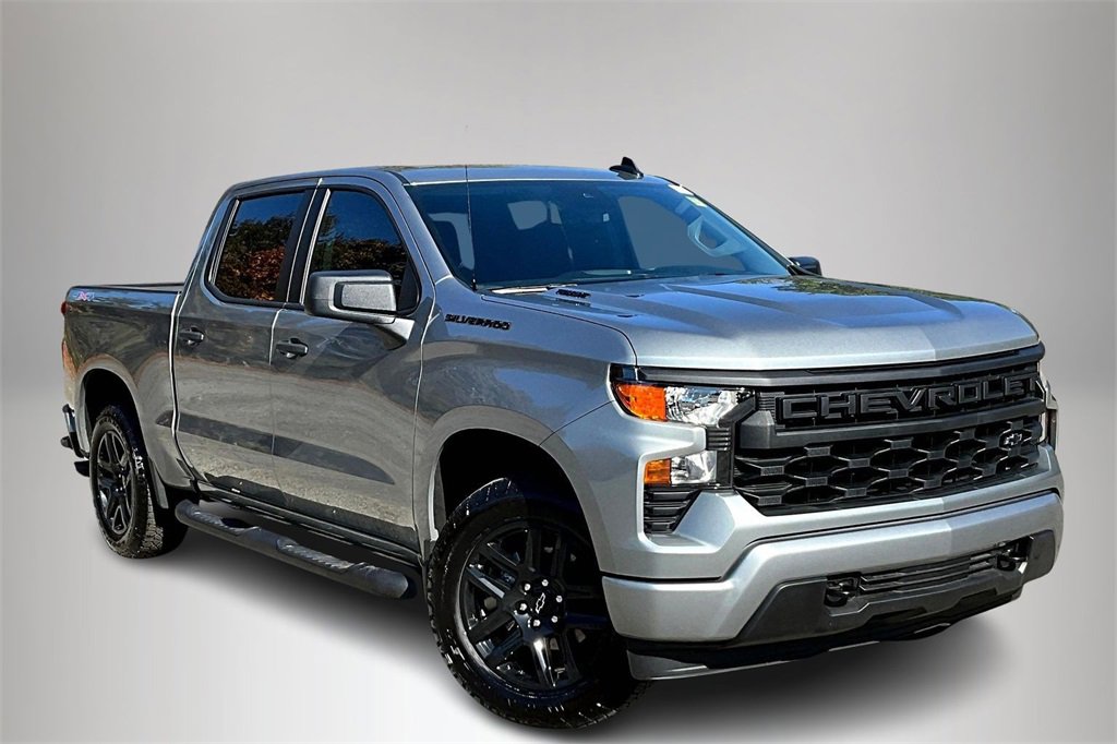 Certified 2025 Chevrolet Silverado 1500 Custom w/ Turbomax Blackout Package image 1