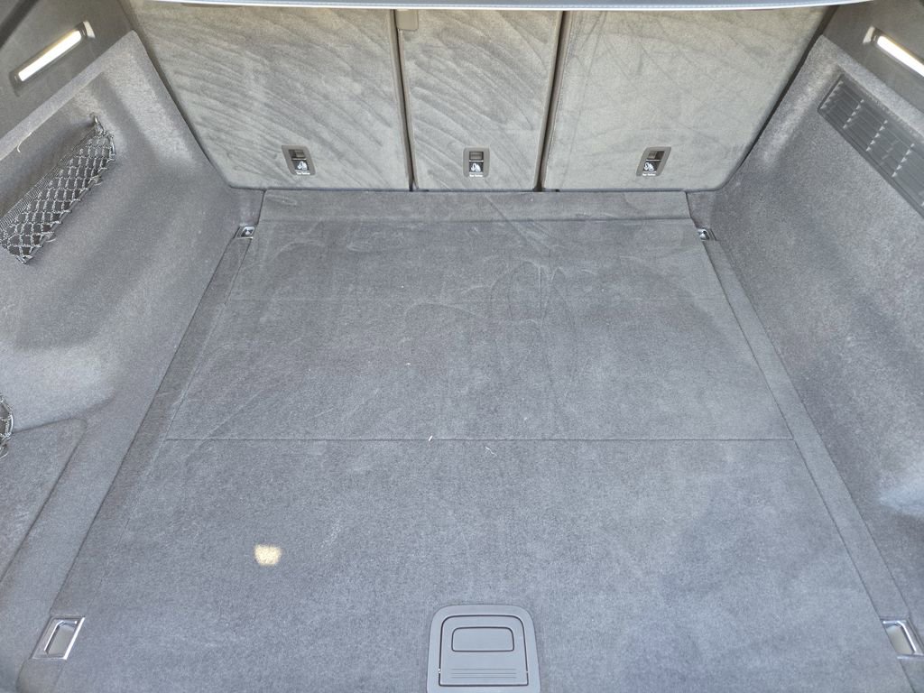 Used 2025 Audi RS Q8 performance image 40