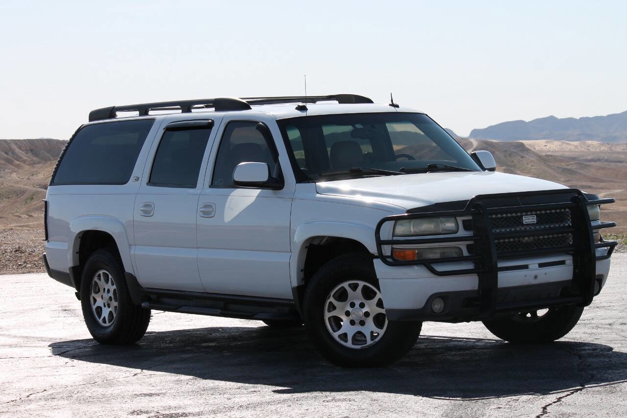 Used 2004 Chevrolet Suburban Z71 w/ Preferred Equipment Group image 1