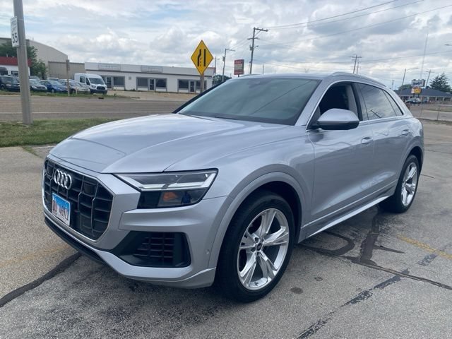 Used 2022 Audi Q8 Premium Plus w/ Premium Plus Package AWD/4WD image 2