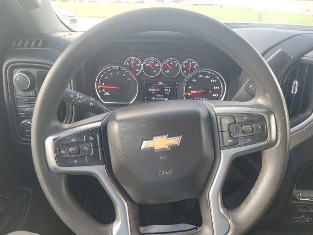 Used 2022 Chevrolet Silverado 2500 Custom w/ Custom Value Package image 17