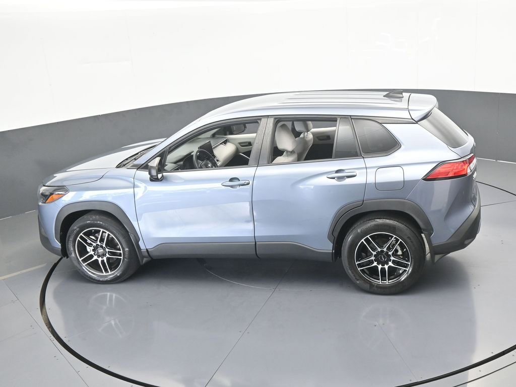 Used 2023 Toyota Corolla Cross L image 46