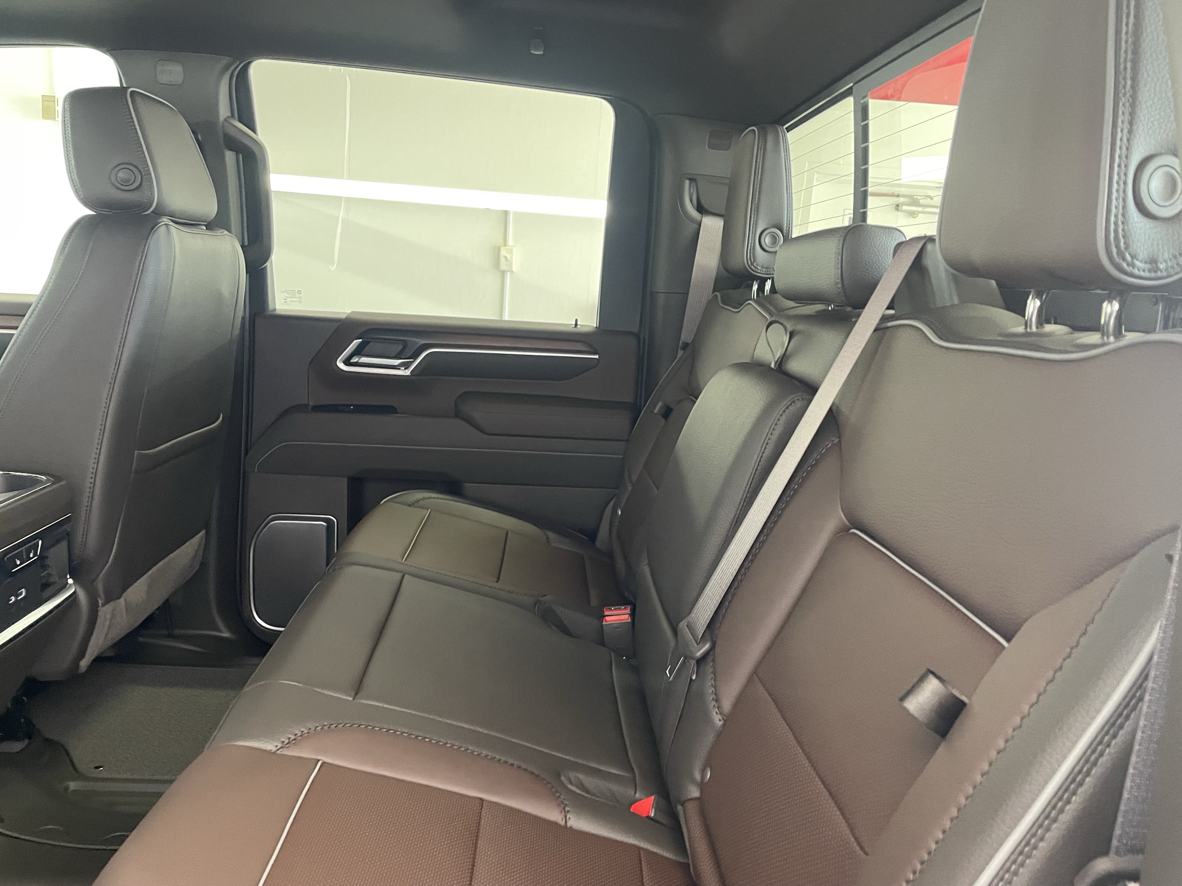 New 2026 GMC Sierra 2500 Denali w/ Denali Reserve Package AWD/4WD image 10