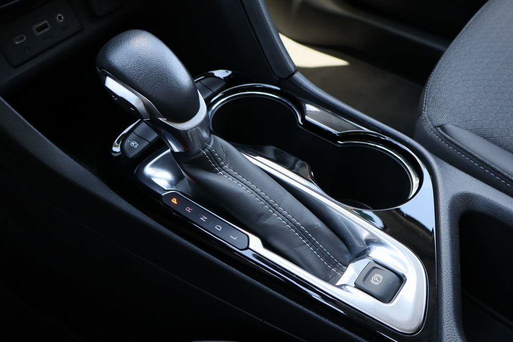 Used 2023 Buick Encore GX Select w/ Sport Touring Package image 18