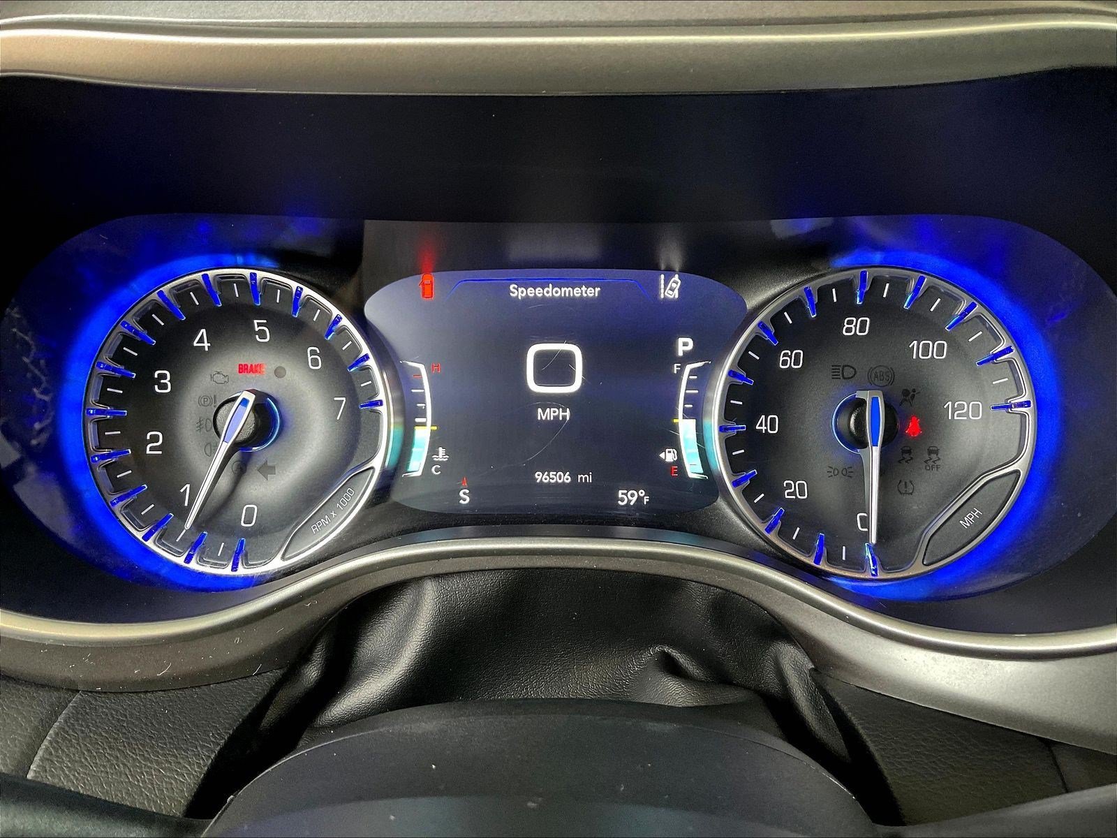 Used 2022 Chrysler Pacifica Touring-L FWD image 12