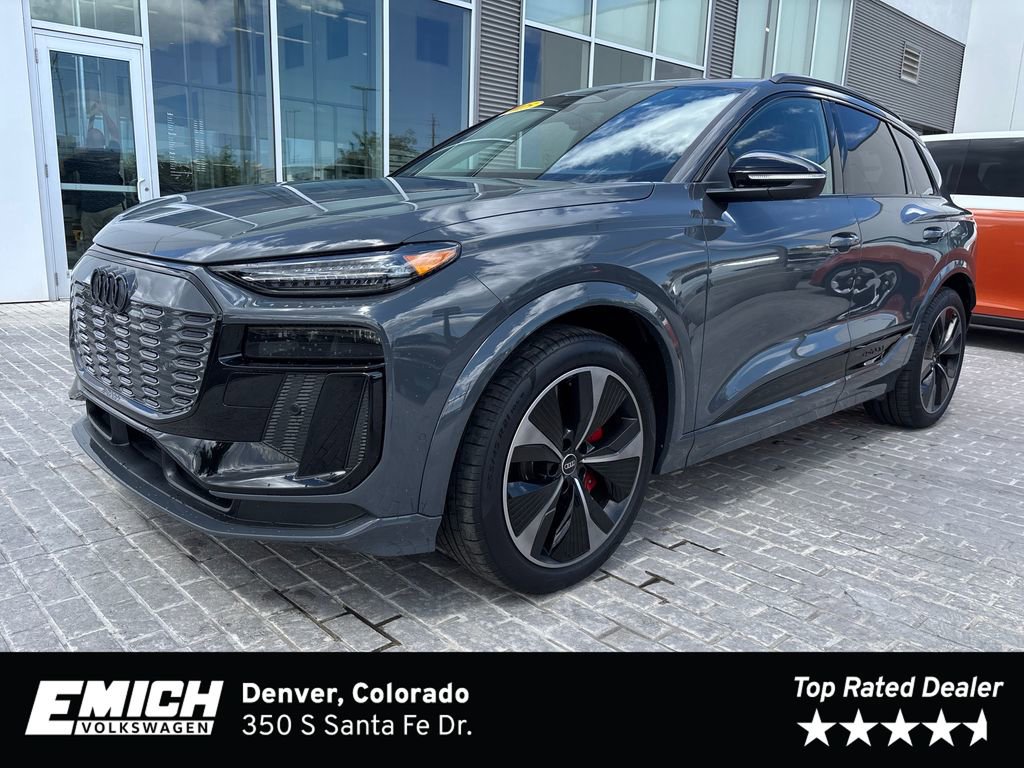 Used 2025 Audi SQ6 e-tron Prestige AWD/4WD image 1