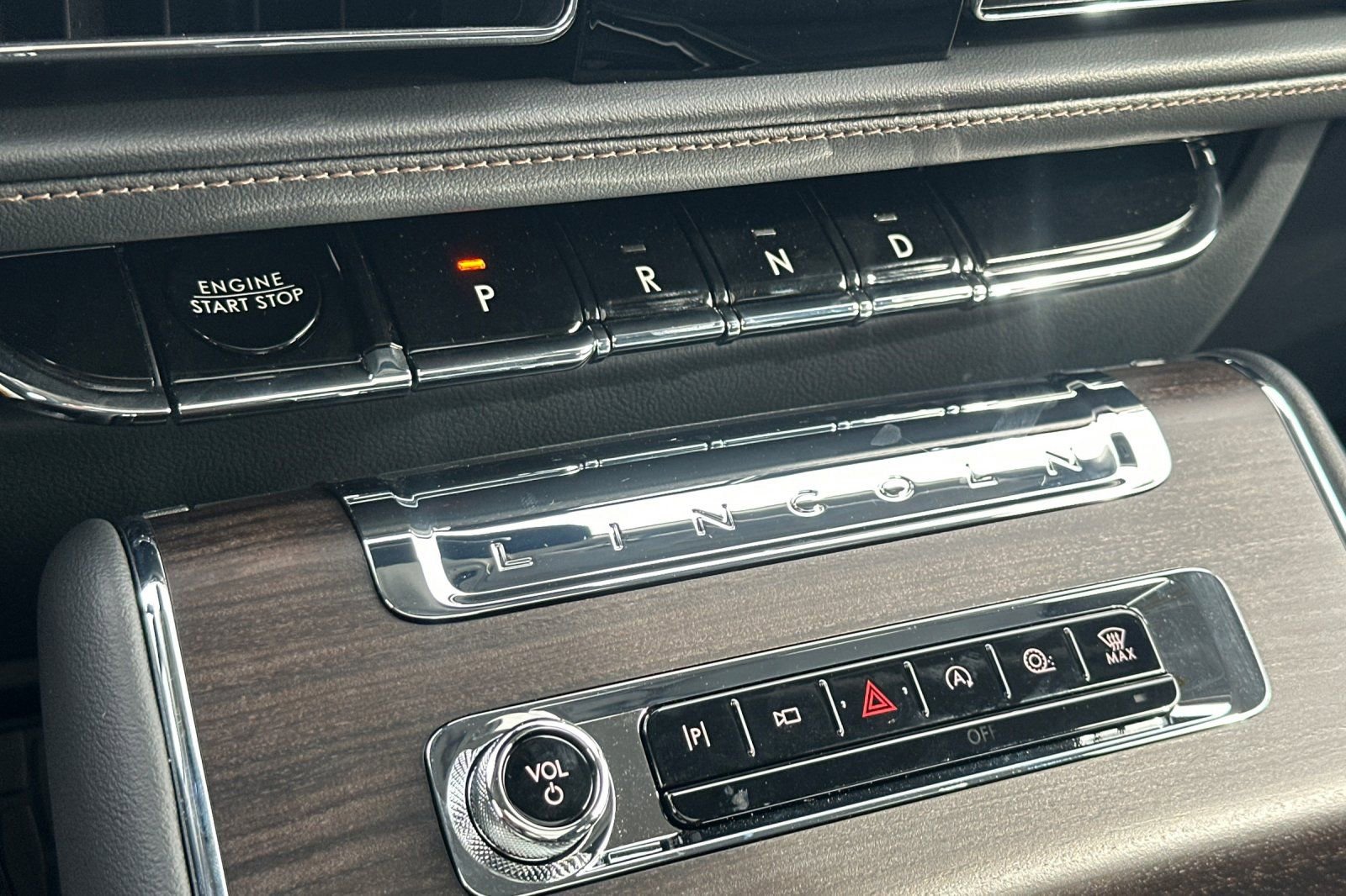 New 2026 Lincoln Aviator Reserve w/ Luxury Package image 19