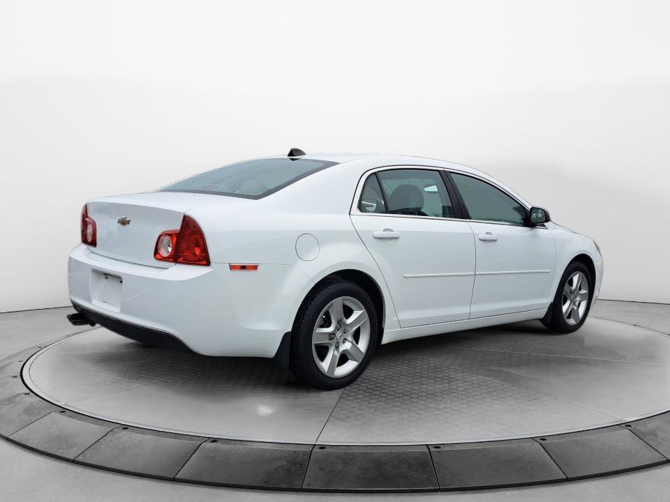 Used 2012 Chevrolet Malibu LS w/ LS Uplevel Package FWD image 7