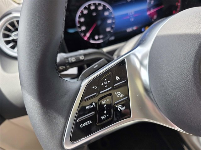 New 2025 Mercedes-Benz GLA 250 image 12