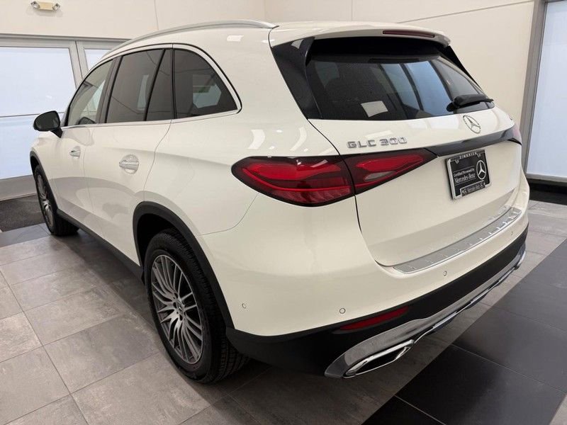 Certified 2023 Mercedes-Benz GLC 300 4MATIC image 4