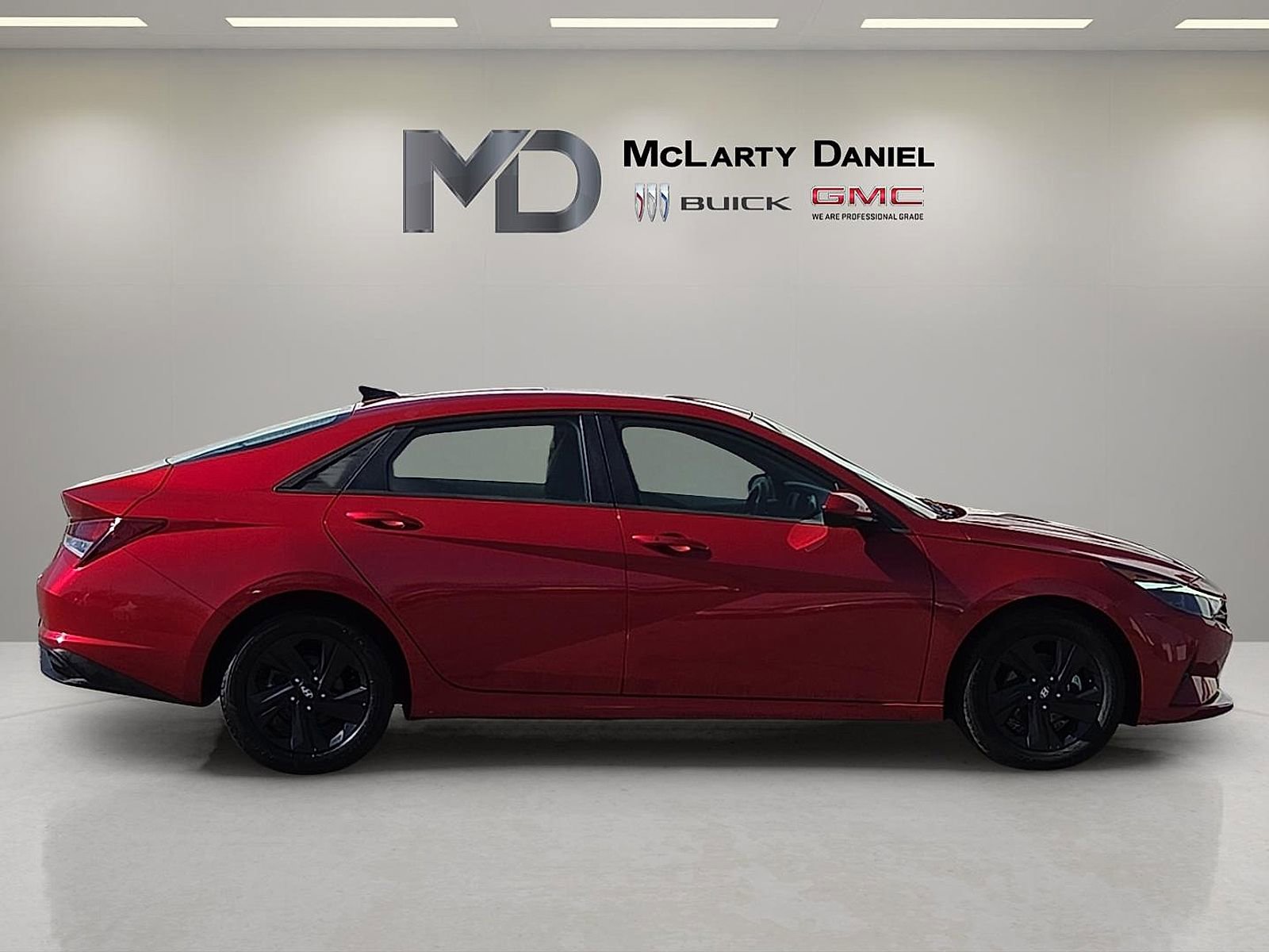 Used 2022 Hyundai Elantra SEL image 6