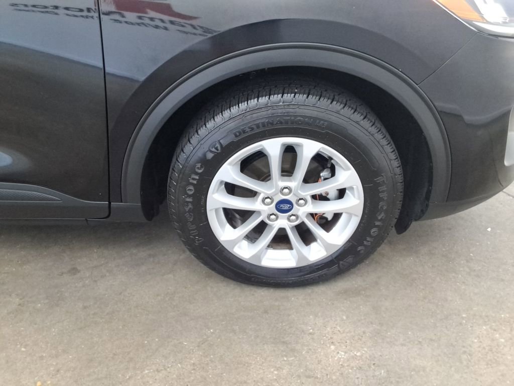 Used 2021 Ford Escape SE image 23