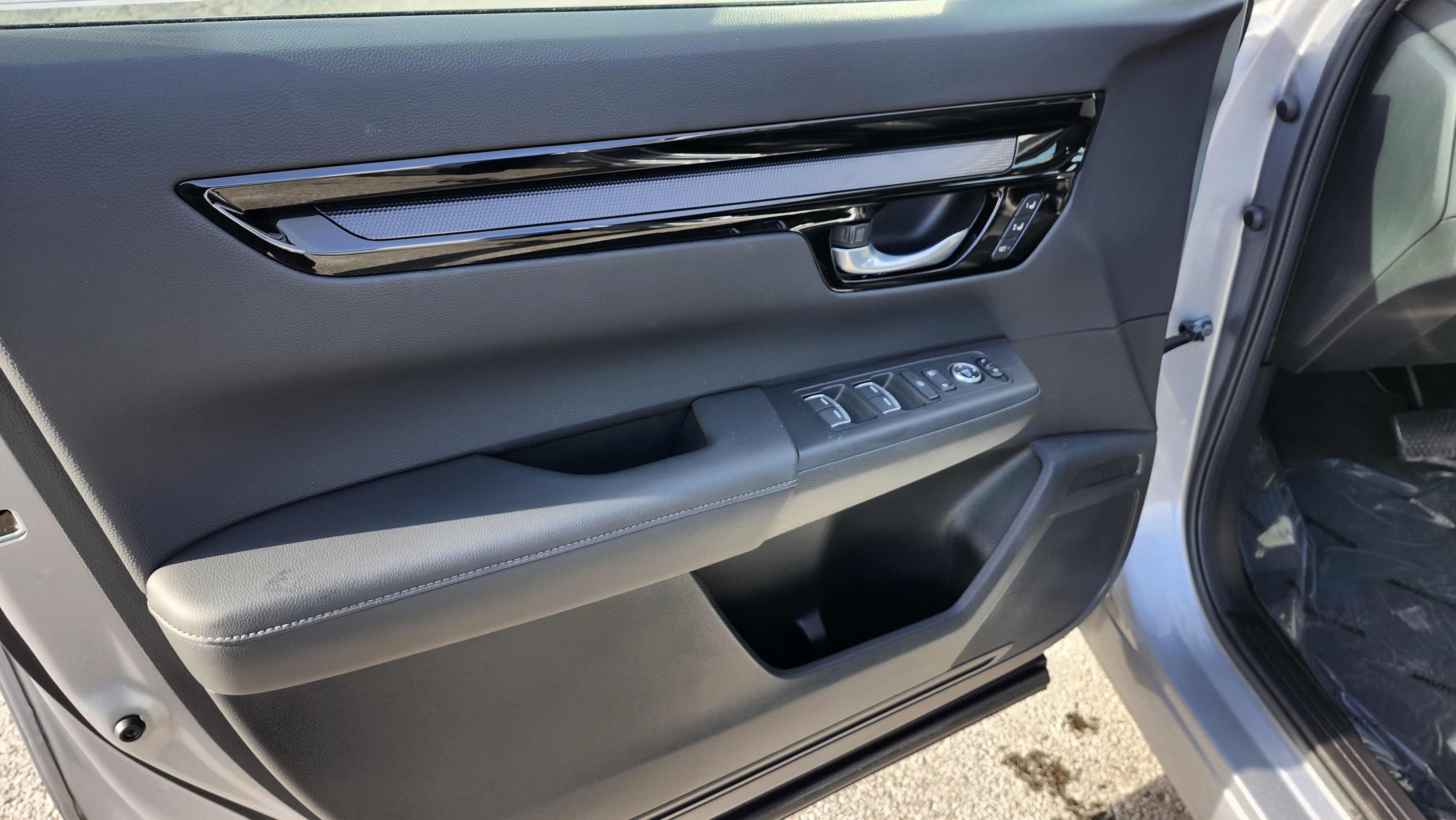 Used 2023 Honda CR-V EX-L image 25