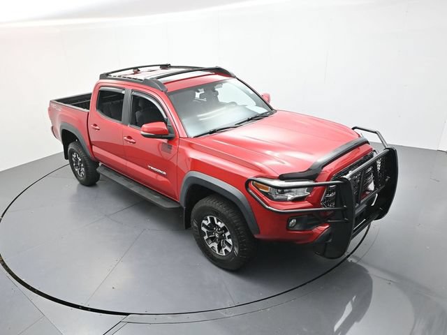 Used 2017 Toyota Tacoma TRD Off-Road AWD/4WD image 38
