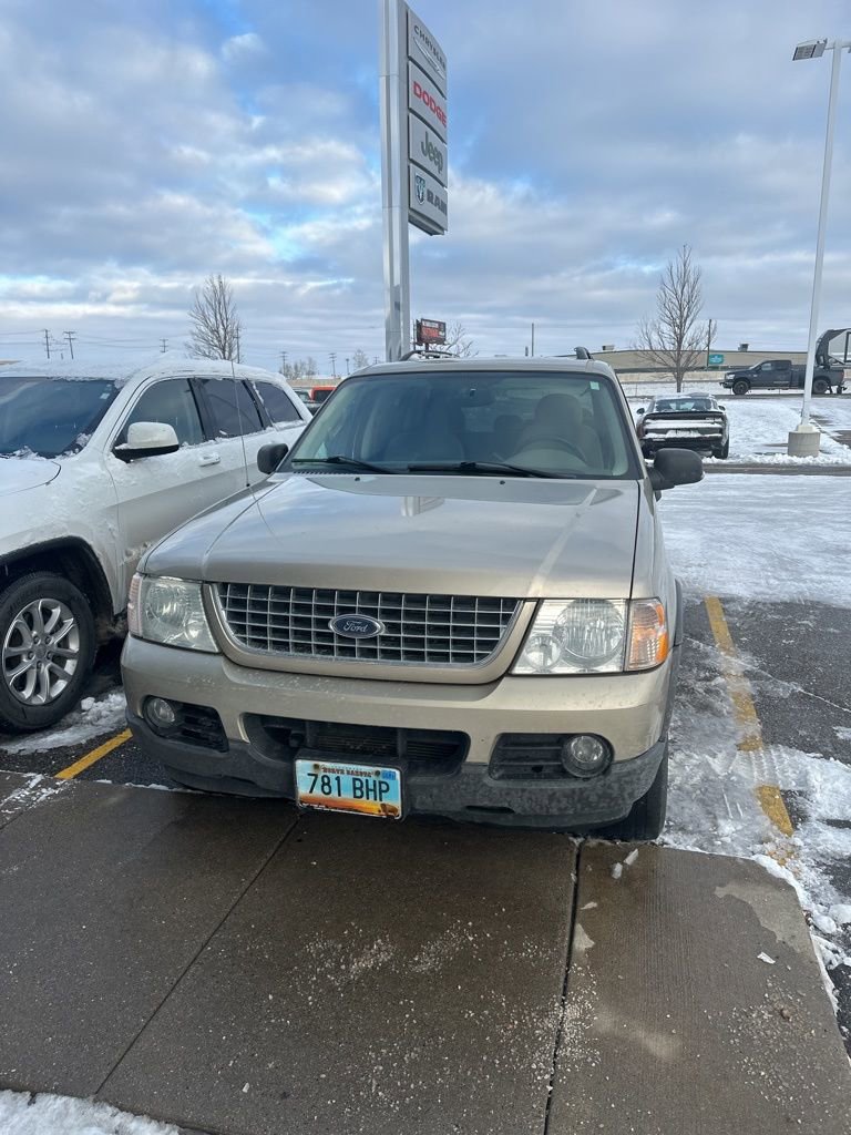 Used 2003 Ford Explorer XLT image 5