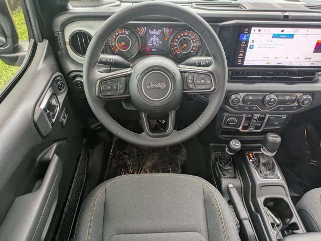 New 2025 Jeep Gladiator Sport image 14