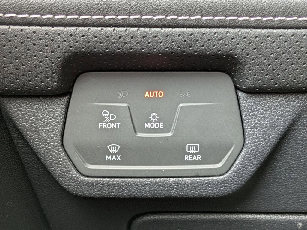 New 2026 Volkswagen Atlas SE FWD image 33