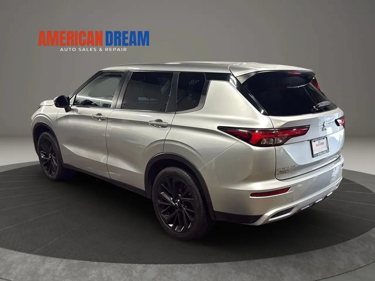 Used 2022 Mitsubishi Outlander SE AWD/4WD image 3