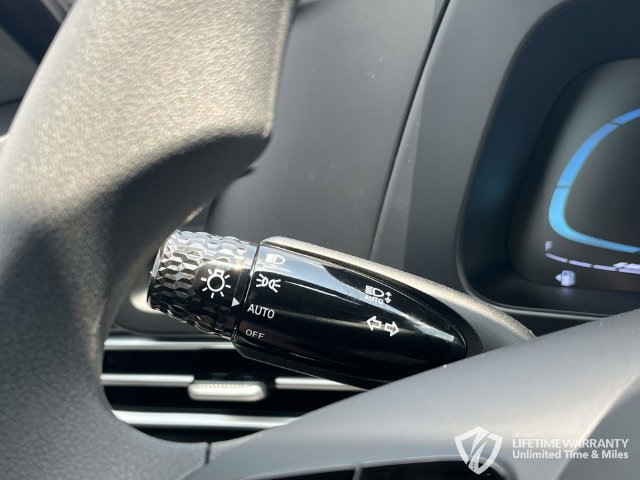 New 2026 Hyundai Elantra SE FWD image 21