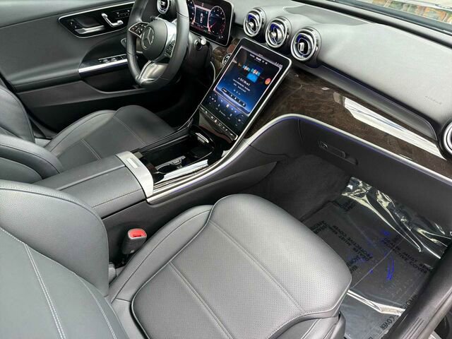 Certified 2025 Mercedes-Benz C 300 Sedan w/ Exclusive Trim Package image 19