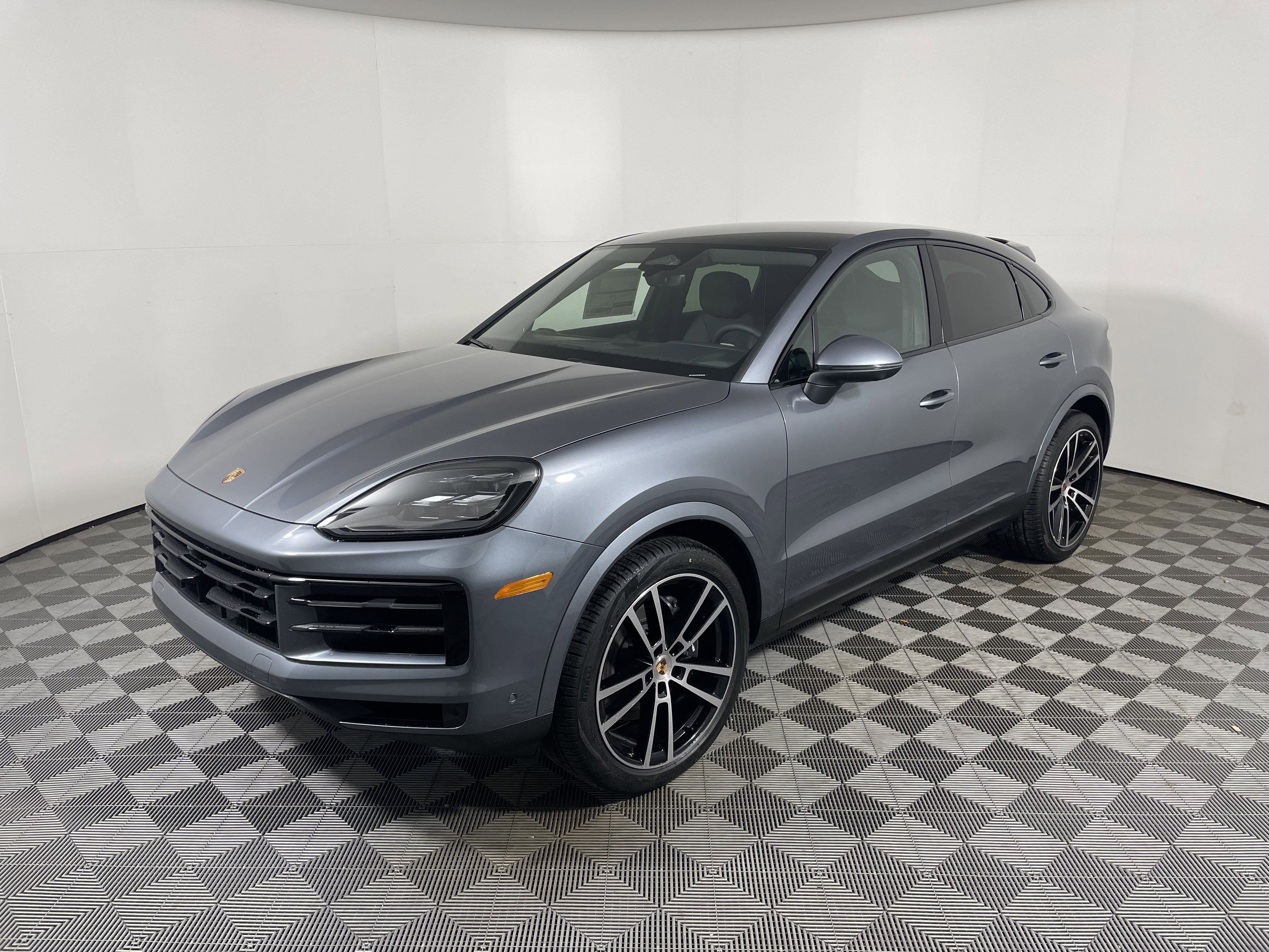 New 2026 Porsche Cayenne Coupe image 11