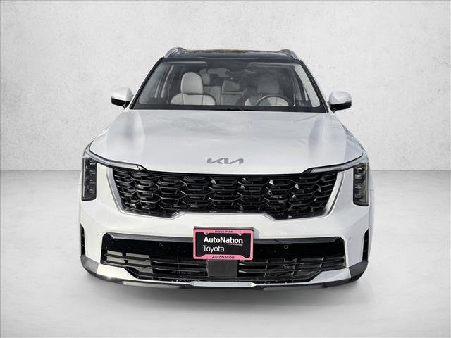 Used 2024 Kia Sorento S w/ Panoramic Sunroof Package image 2
