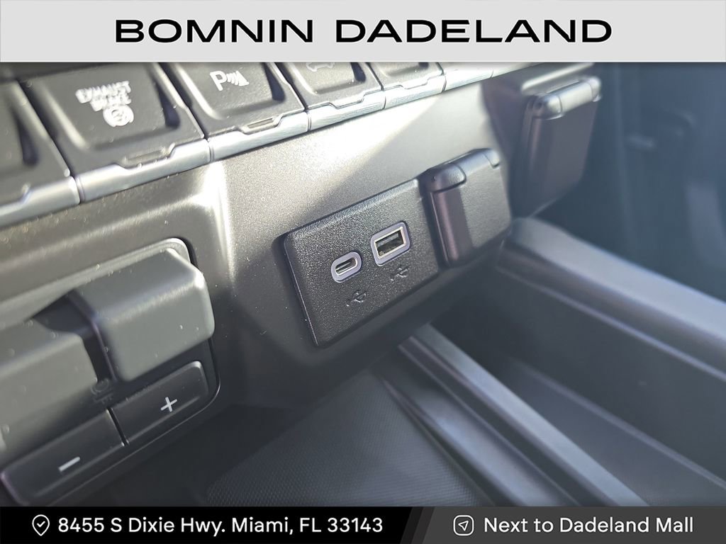 Used 2022 Chevrolet Silverado 2500 High Country w/ Z71 Off-Road Package image 38