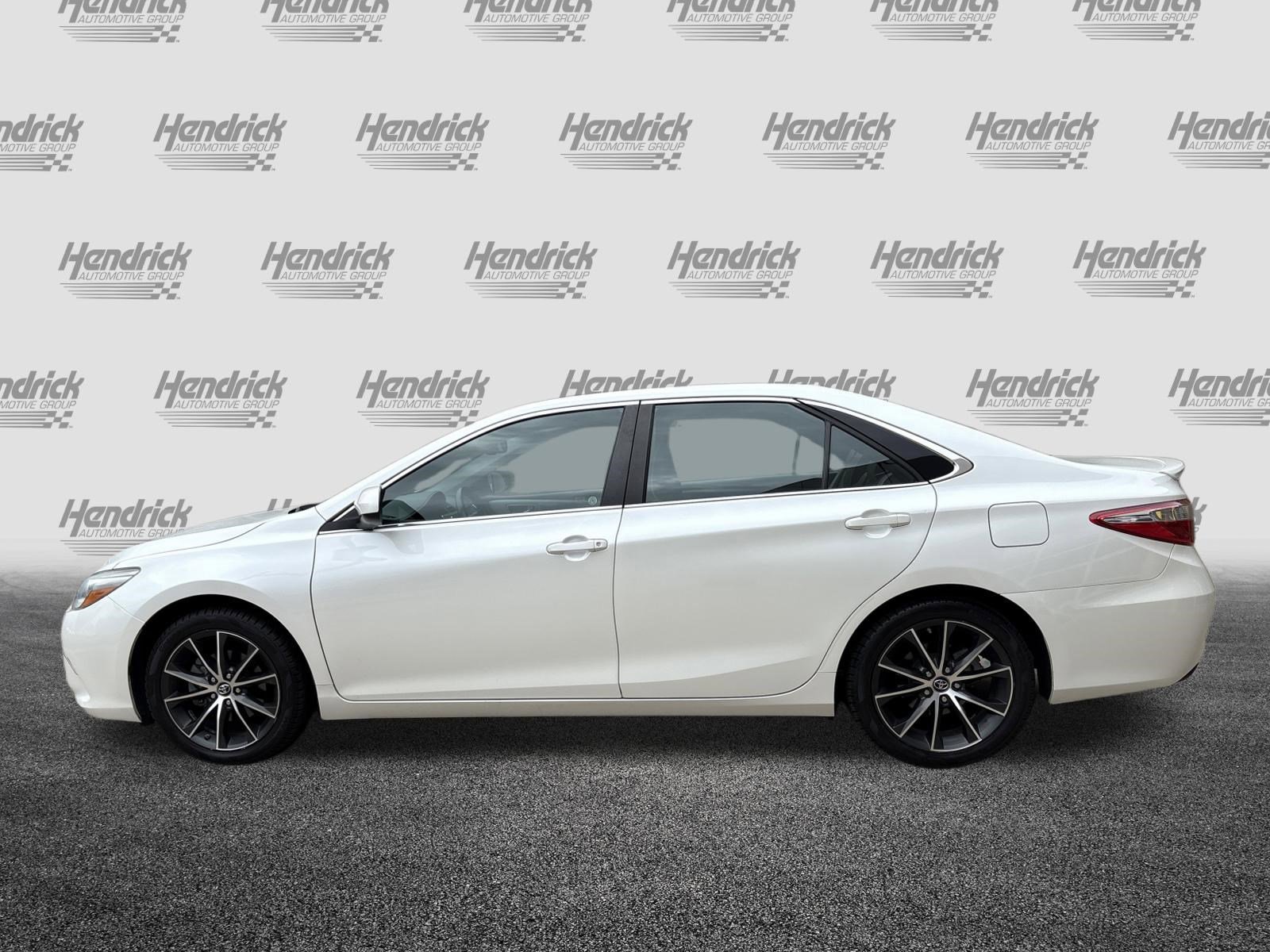 Used 2017 Toyota Camry XSE FWD image 5