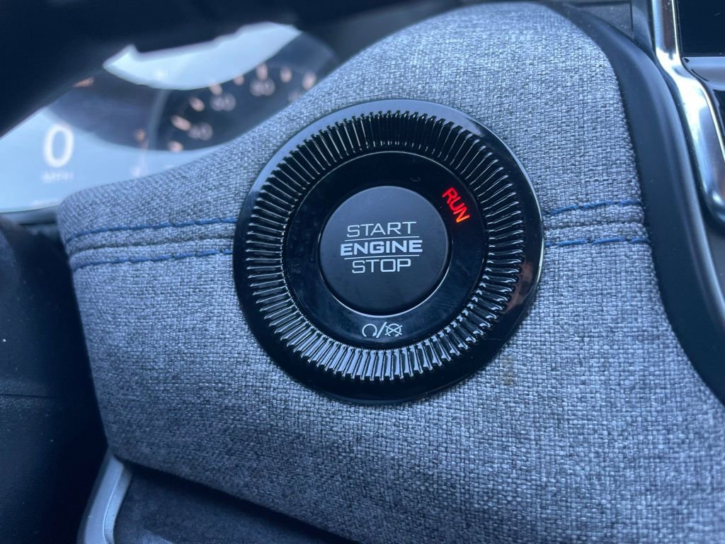 Used 2024 Jeep Compass Latitude image 44